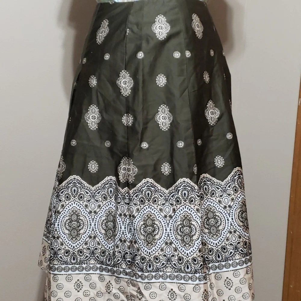 Charter club boho pattern green cream midi skirt - Picture 1 of 6